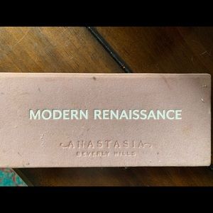 Modern renaissance eyeshadow palette